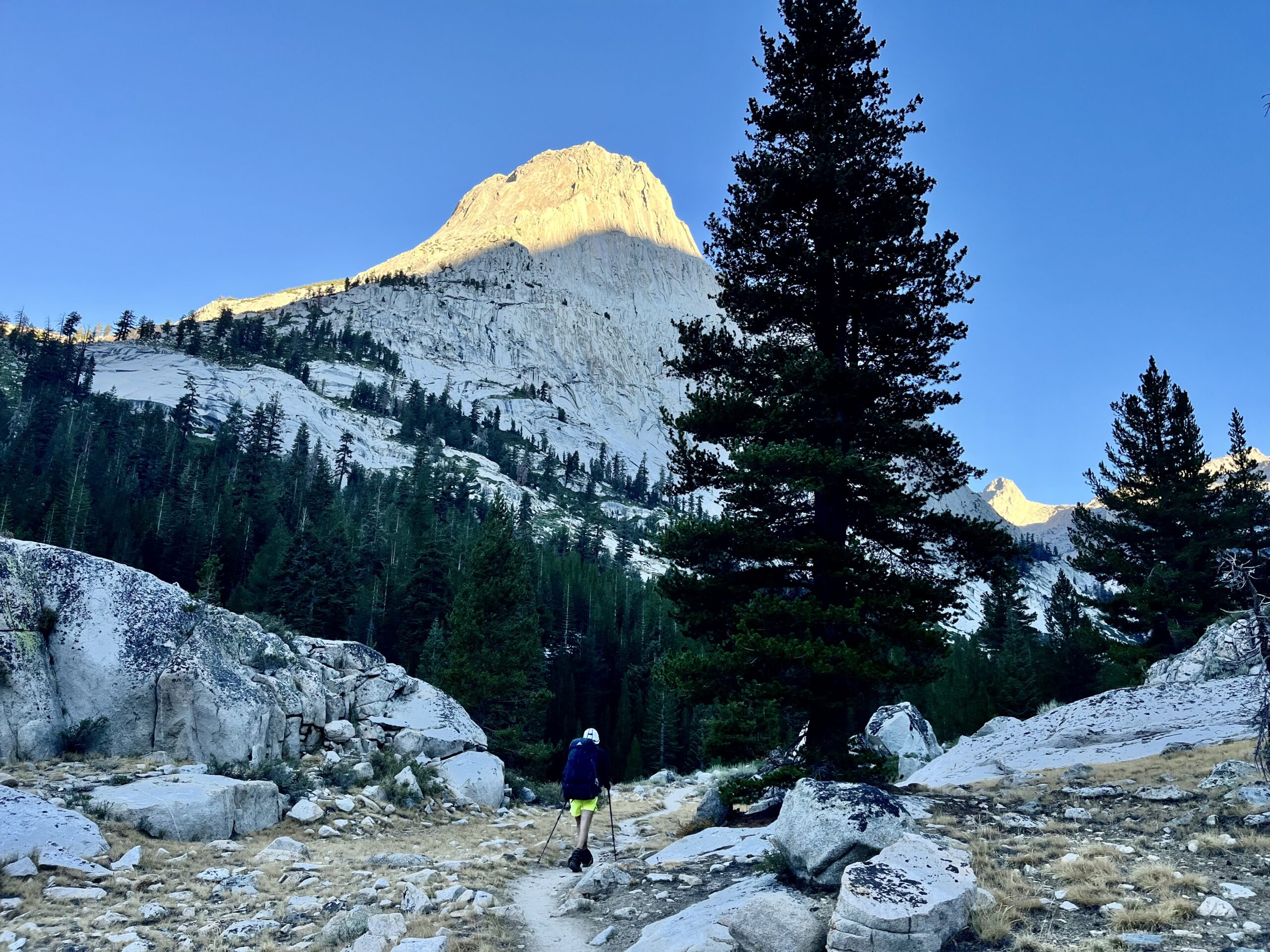 Yosemite-esque peak